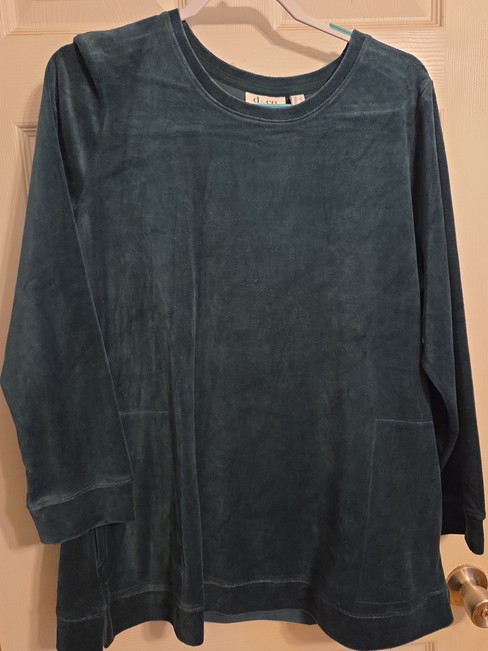 Denim&Co Teal Velvet-Look Long Sleeve Women's Top